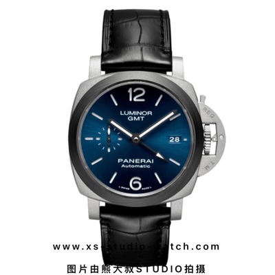 沛纳海 Luminor GMT Automatic Blue Dial Titanium系列 PAM01279腕表