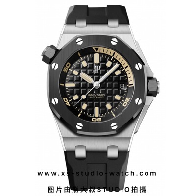 爱彼 皇家橡树离岸型腕表 AP15720CN.OO.A002CA.01 黑盘